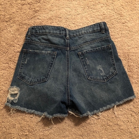 3/$25 🙌🏼 Urban Planet Vintage Ripped High Rise Shorts 7 - Picture 5 of 6